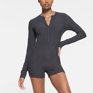 SKIMS Soft Lounge Sleepwear Button Up Romper NWT size M Graphite Henley